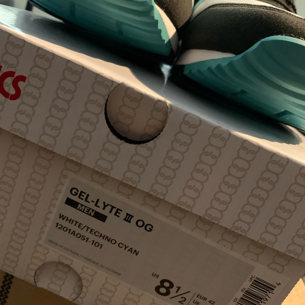 Asics Gel-Lyte III Sneakers - Teal, Purple, Black - Picture 2 of 5